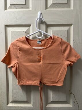 🧡 Puma Peach Ribbed Cropped Tie-Front Tee